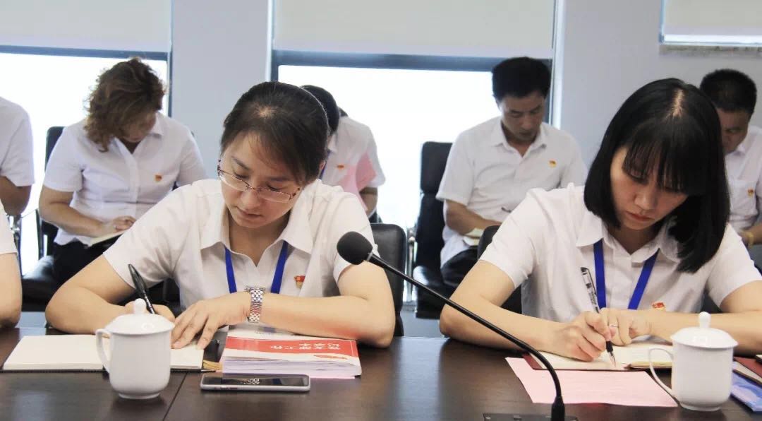 湖南望城县雷锋汽车运输有限公司,长沙城市交通,校车运营,安保服务,新能源科技