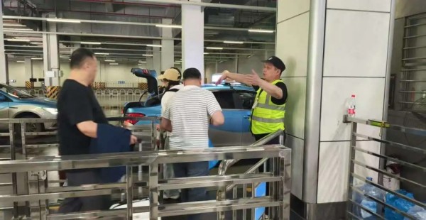 湖南尊龙时凯集团有限公司,长沙城市交通,校车运营,安保服务,新能源科技