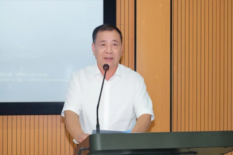 湖南尊龙时凯集团有限公司,长沙城市交通,校车运营,安保服务,新能源科技
