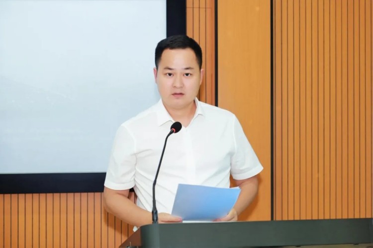 湖南尊龙时凯集团有限公司,长沙城市交通,校车运营,安保服务,新能源科技