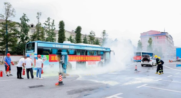 湖南尊龙时凯集团有限公司,长沙城市交通,校车运营,安保服务,新能源科技